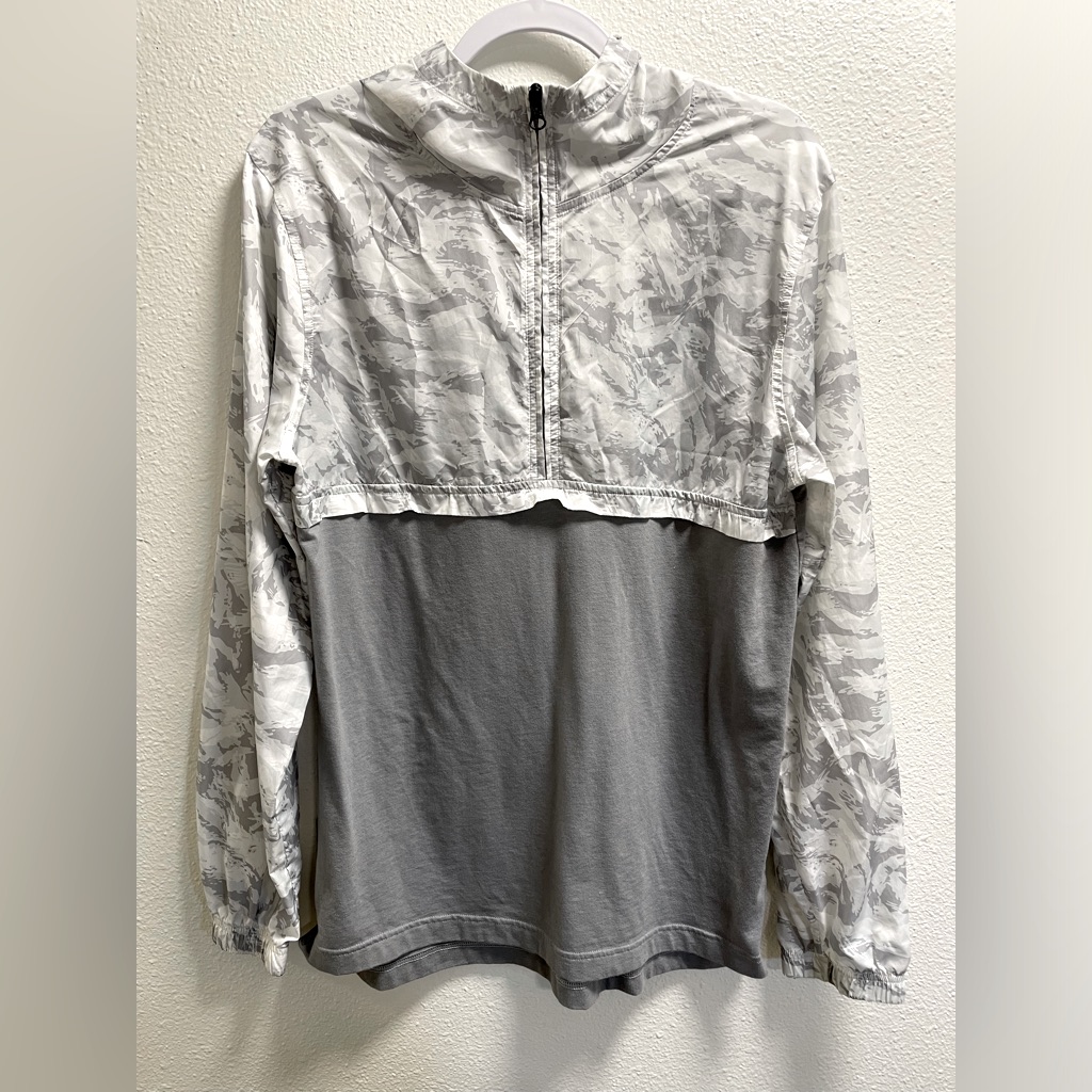 Under Armour Windbreaker Jacket Fitted Half Zip Camo Hooded Gray Medium